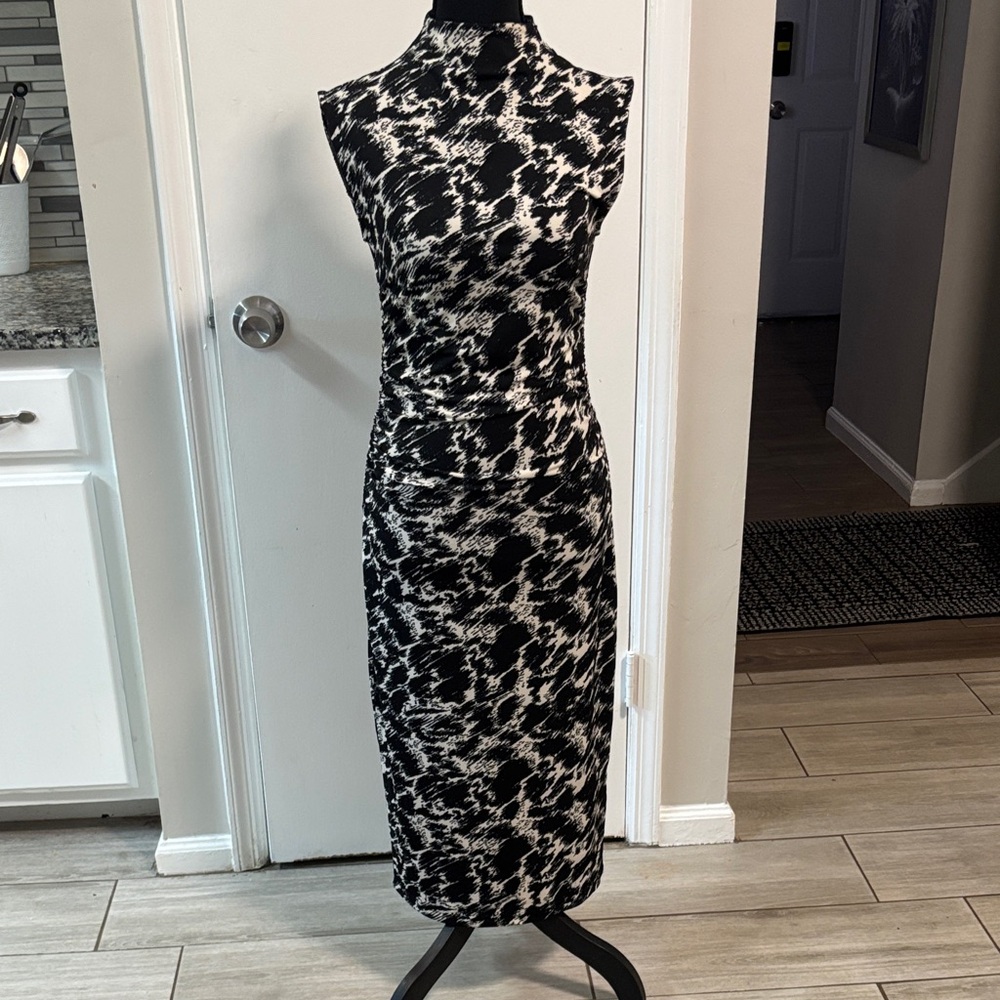 H&M Black and White Sleeveless Mock Neck Dress Small